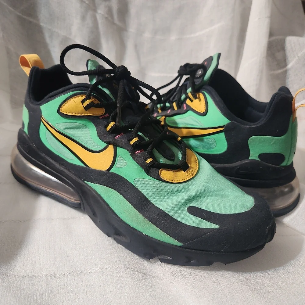 Nike Air Max 270 Green and Yellow Sneakers with Air Cushioning Sz 7y